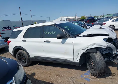 2020 Ford Police Interceptor из США, поврежденный, VIN 1FM5K8AB1LGC68383